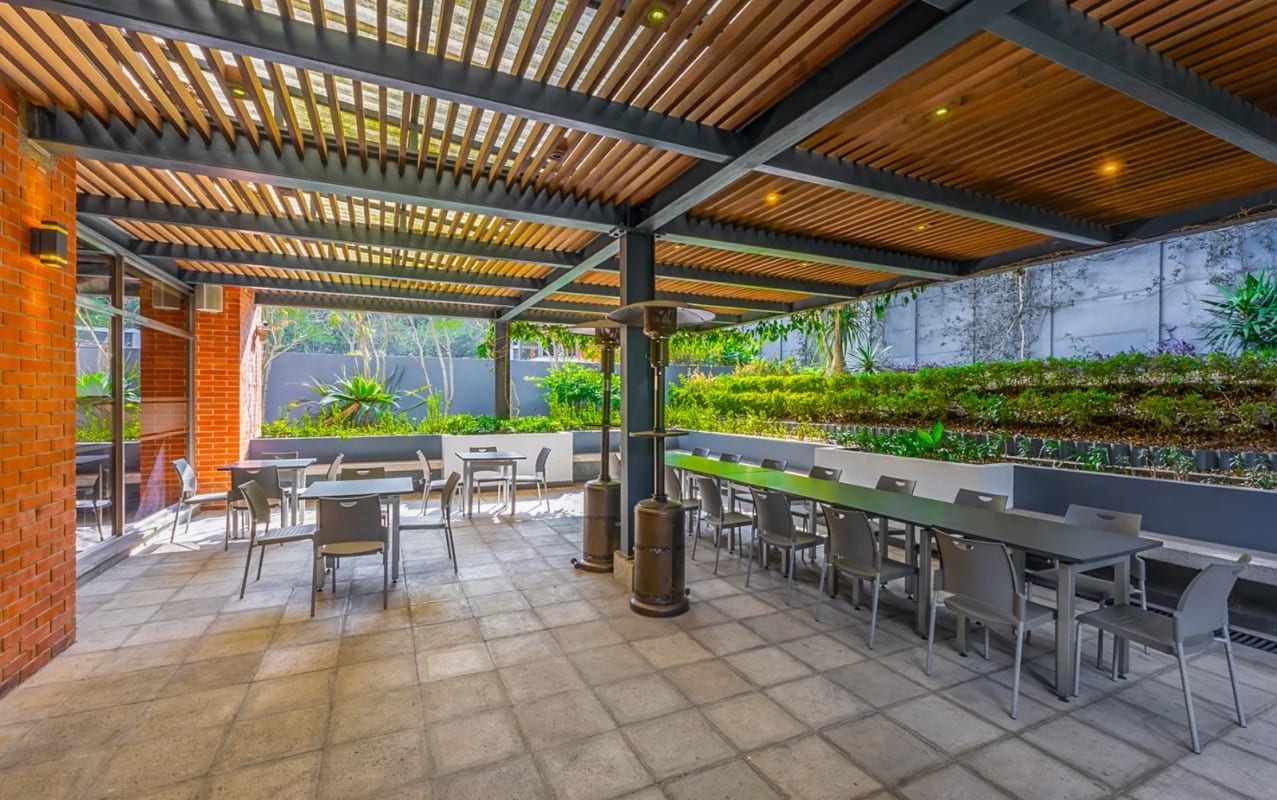 Interesante Propiedad en alquiler para Negocio, Academias, Universidades, Restaurantes, Negocios de Entretenimiento y más en zona 15. — Local en Alquiler en Zona 15, Guatemala, Ciudad — foto 8 de 11