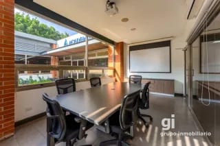 Interesante Propiedad en alquiler para Negocio, Academias, Universidades, Restaurantes, Negocios de Entretenimiento y más en zona 15. — Local en Alquiler en Zona 15, Guatemala, Ciudad — miniatura 3 de 11