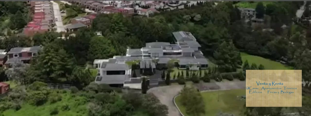 Bella Mansión Con Helipuerto Sausalito Fraijanes — Casa en Venta en Sausalito, Carretera a El Salvador, Guatemala, Ciudad — foto 1 de 12