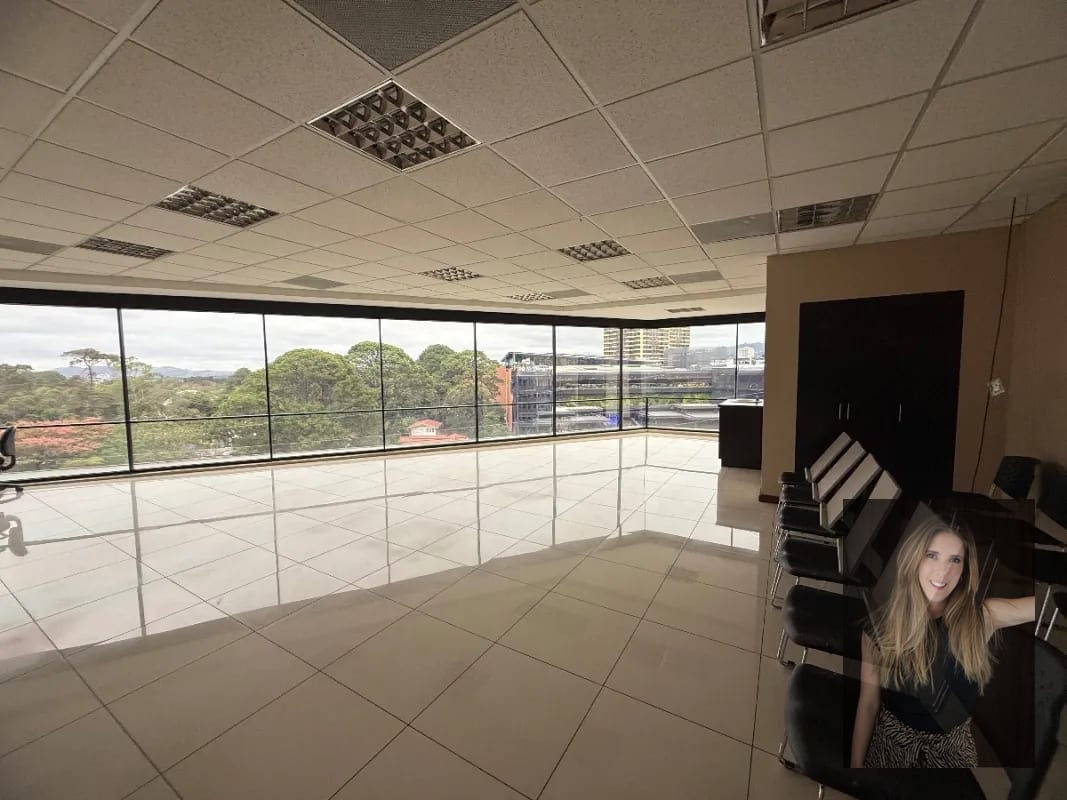 Oficina en renta en Design Center zona 10 — Oficina en Alquiler en Zona 10, Guatemala, Ciudad — foto 6 de 10