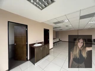Oficina en renta en Design Center zona 10 — Oficina en Alquiler en Zona 10, Guatemala, Ciudad — miniatura 4 de 10