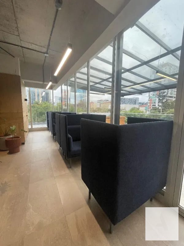 Moderna oficina para estrenar, completamente equipada y decorada - Zona 10 — Oficina en Alquiler en Vasanta, Zona 10, Guatemala, Ciudad — foto 6 de 9