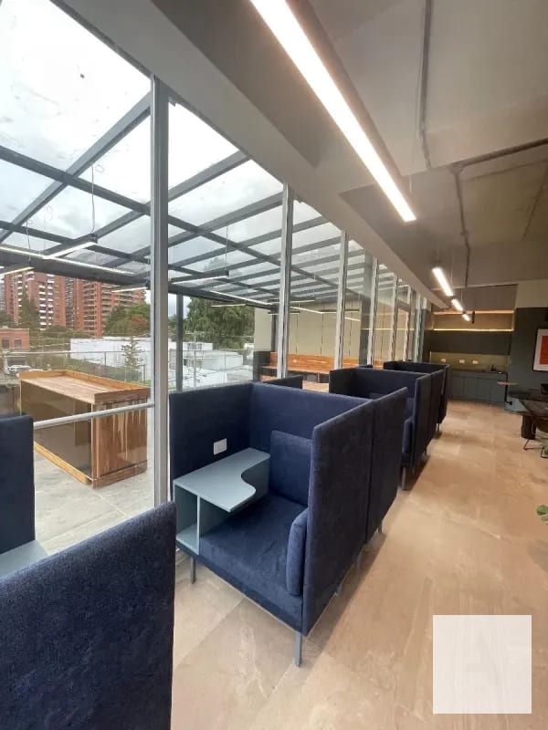 Moderna oficina para estrenar, completamente equipada y decorada en VENTA - Zona 10 — Oficina en Venta en Vasanta, Zona 10, Guatemala, Ciudad — foto 7 de 8