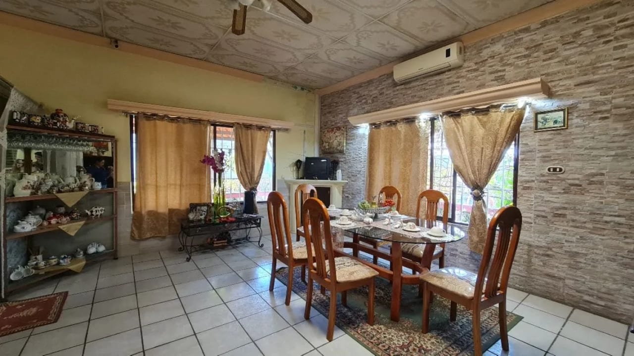 CASA VACACIONAL EN VENTA EN QUINTAS LA PONDEROSA, KM 77 HACIA PUERTO QUETZAL — Casa en Venta en Quintas La Ponderosa, Escuintla, Escuintla — foto 5 de 15