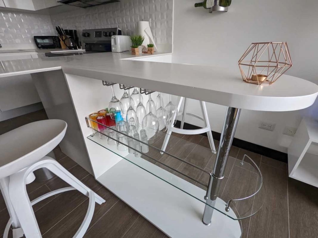 *Apartamento en Venta completamente Equipado y Decorado en Edificio Diagoseis zona 10* — Apartamento en Venta en Diagoseis, Zona 10, Guatemala, Ciudad — foto 11 de 15