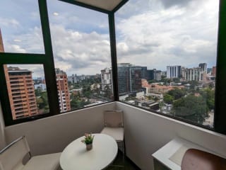 *Apartamento en Venta completamente Equipado y Decorado en Edificio Diagoseis zona 10* — Apartamento en Venta en Diagoseis, Zona 10, Guatemala, Ciudad — miniatura 2 de 15