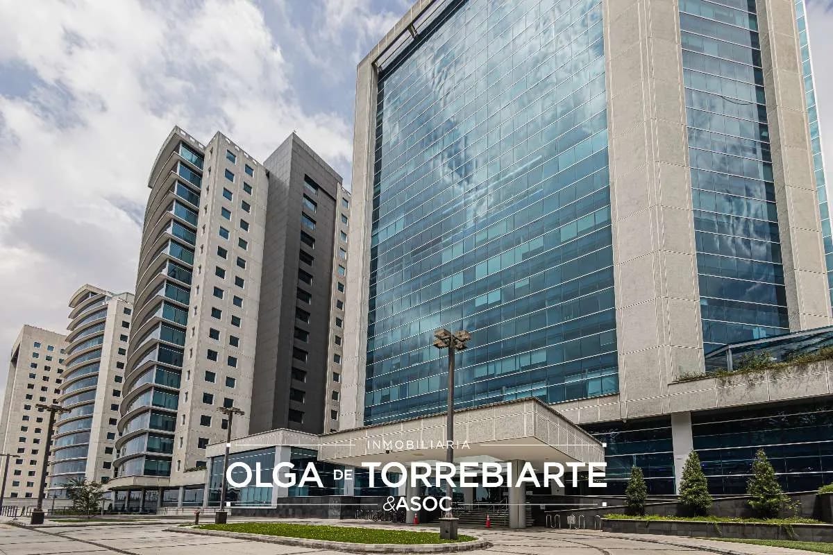 Oficina en Zona Pradera, Zona 10 — Oficina en Alquiler en Zona Pradera, Zona 10, Guatemala, Ciudad — foto 1 de 14