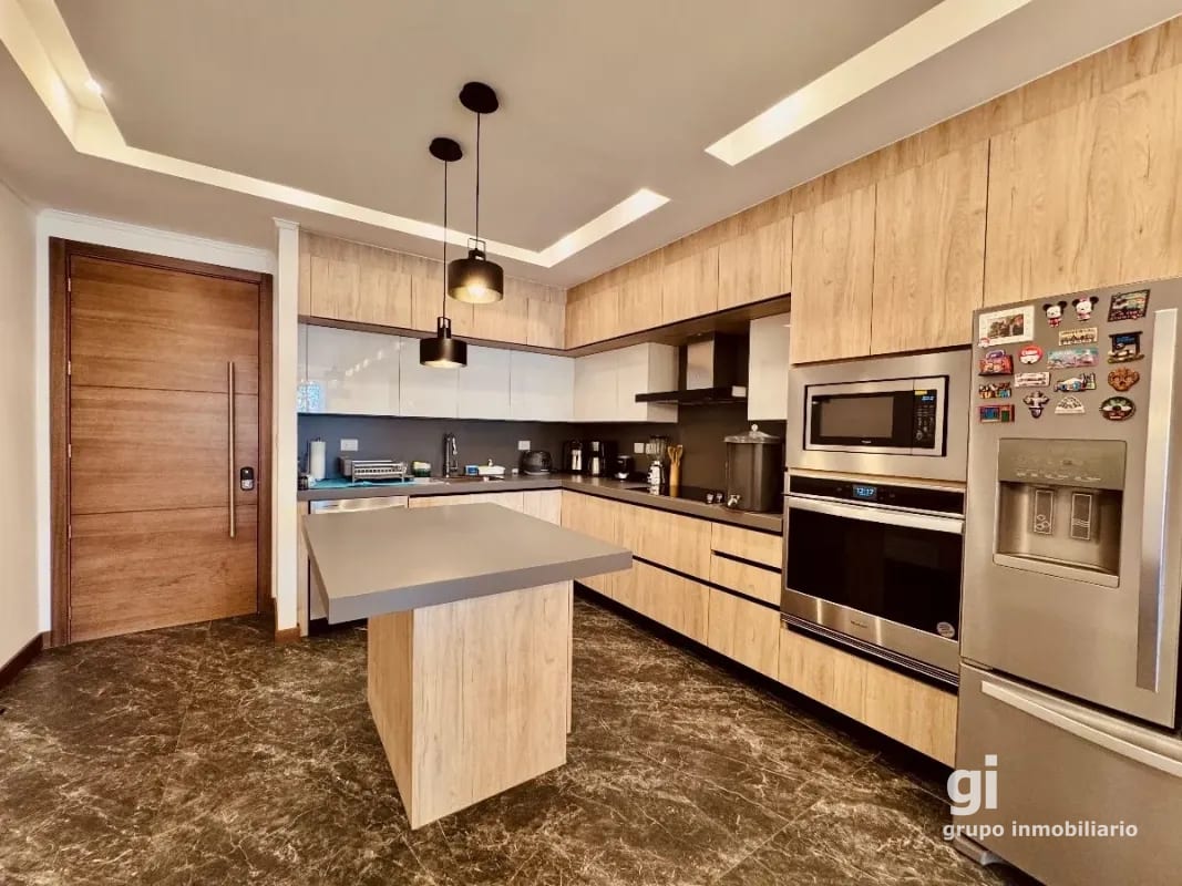 Apartamento en Renta en Zona 10 con Espacios Amplios y Funcionales + Amenidades Exclusivas — Apartamento en Alquiler en Zona 10, Guatemala, Ciudad — foto 1 de 17