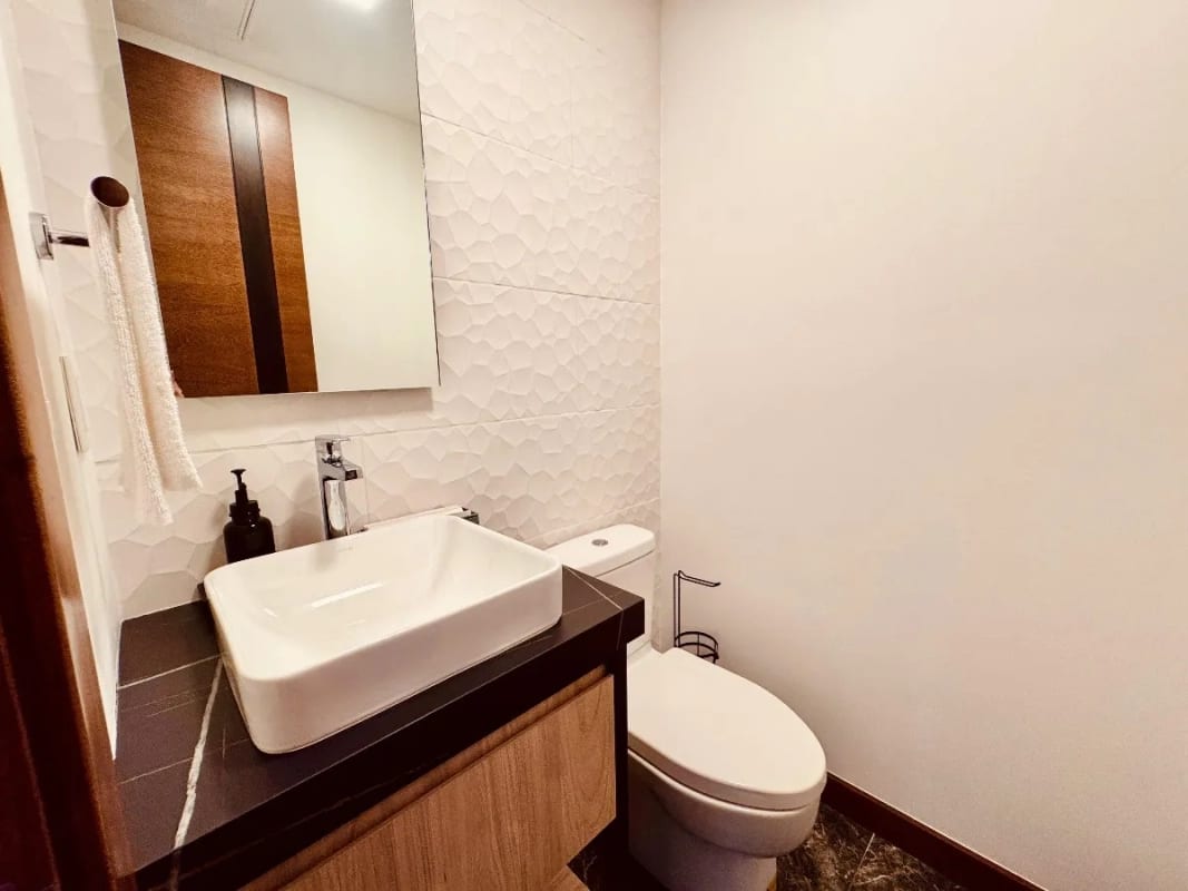 Apartamento en Renta en Zona 10 con Espacios Amplios y Funcionales + Amenidades Exclusivas — Apartamento en Alquiler en Zona 10, Guatemala, Ciudad — foto 16 de 17
