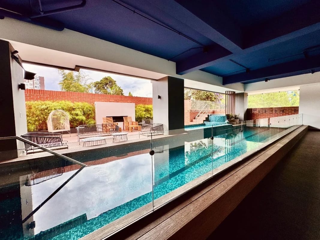 Apartamento en Renta en Zona 10 con Espacios Amplios y Funcionales + Amenidades Exclusivas — Apartamento en Alquiler en Zona 10, Guatemala, Ciudad — foto 4 de 17