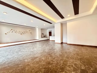 Apartamento en Renta en Zona 10 con Espacios Amplios y Funcionales + Amenidades Exclusivas — Apartamento en Alquiler en Zona 10, Guatemala, Ciudad — miniatura 3 de 17