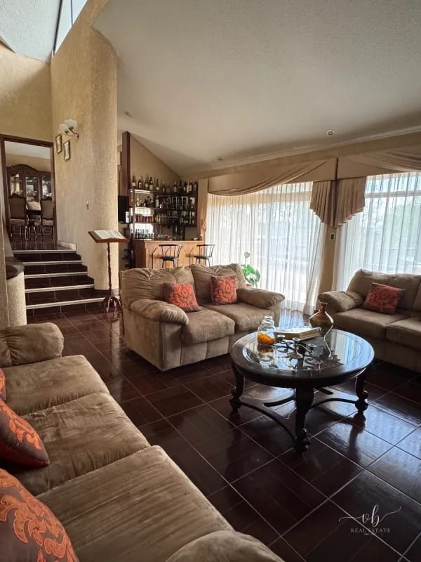 Casa en venta - Montebello 2 - CAES km 9.5 — Casa en Venta en Montebello II, Carretera a El Salvador, Guatemala, Ciudad — foto 2 de 14