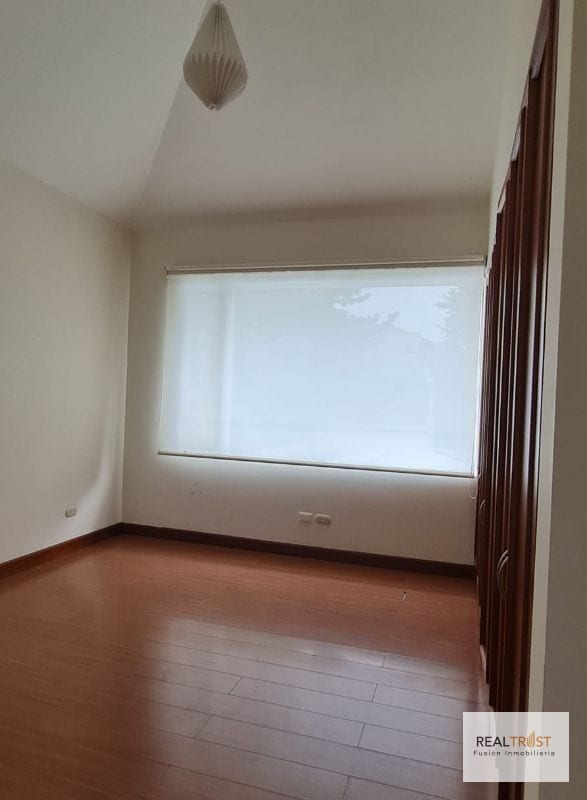 VENDO CASA EN PORTAL DEL BOSQUE KM. 22 CARRETERA AL SALVADOR — Casa en Venta en Portal del Bosque, Carretera a El Salvador, Guatemala, Ciudad — foto 12 de 17