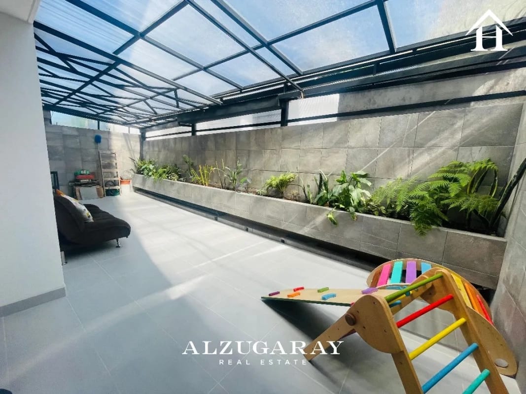 APTO AMPLIO BALCÓN 3 HAB. / EDIF. ZONA 16 — Apartamento en Venta en Zona 16, Guatemala, Ciudad — foto 8 de 10