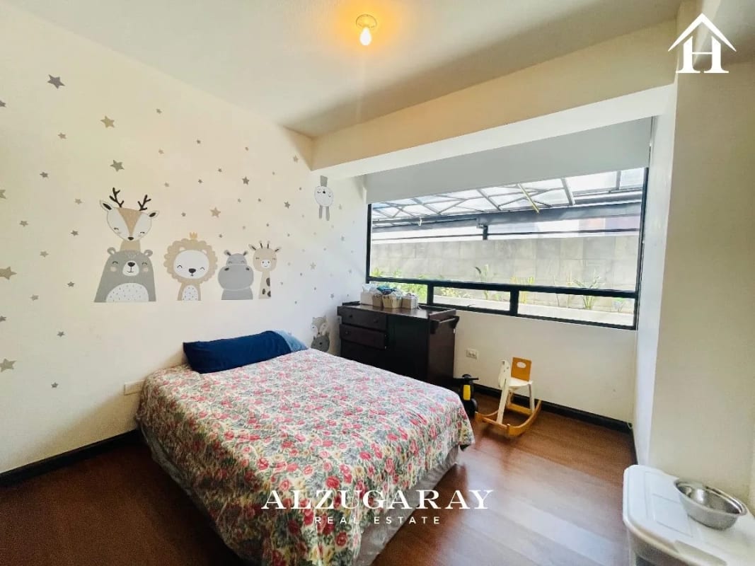 APTO AMPLIO BALCÓN 3 HAB. / EDIF. ZONA 16 — Apartamento en Venta en Zona 16, Guatemala, Ciudad — foto 4 de 10