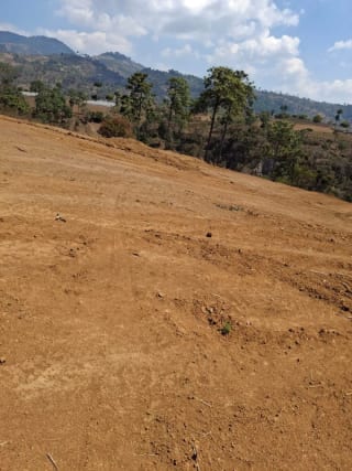 𝐓𝐄𝐑𝐑𝐄𝐍𝐎 𝐄𝐍 𝐕𝐄𝐍𝐓𝐀-𝐒𝐔𝐌𝐏𝐀𝐍𝐆𝐎 — Terreno en Venta en Sumpango, Sacatepéquez — miniatura 3 de 4