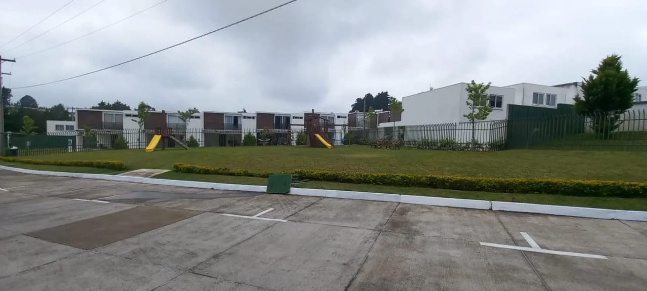 Linda y acogedora casa en Venta en Paseo Arrazola (CAES) — Casa en Venta en Carretera a El Salvador, Guatemala, Ciudad — foto 15 de 15