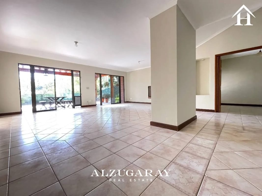 CASA C / JARDÍN Y PÉRGOLA - 3 HAB./ LAS ROTONDAS CAES — Casa en Venta en Carretera a El Salvador, Guatemala, Ciudad — foto 15 de 17