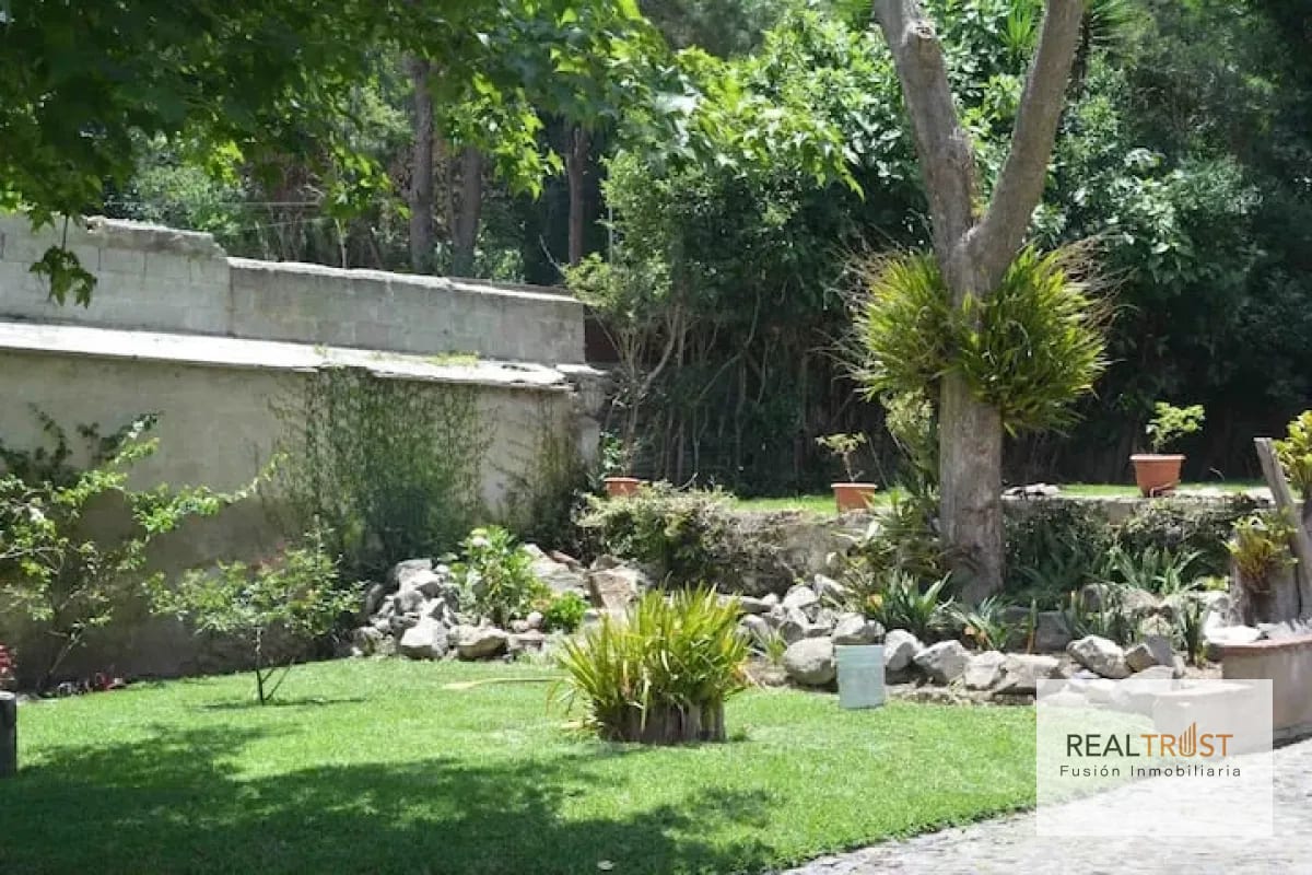 PROPIEDAD EN VENTA EN CASCO DE ANTIGUA GUATEMALA — Casa en Venta en Antigua, Sacatepéquez — foto 2 de 10