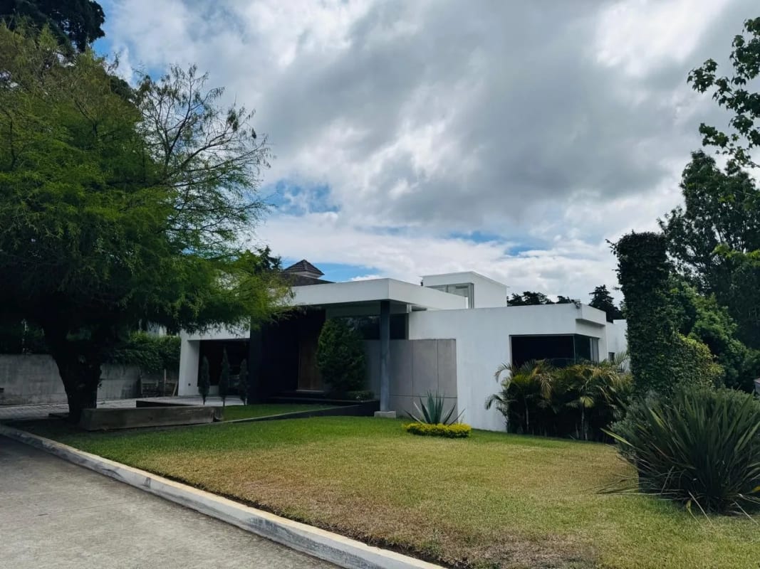 Casa Moderna en Venta, KM 16.5 CAES Cond. San Francisco Javier — Casa en Venta en Carretera a El Salvador, Guatemala, Ciudad — foto 1 de 17
