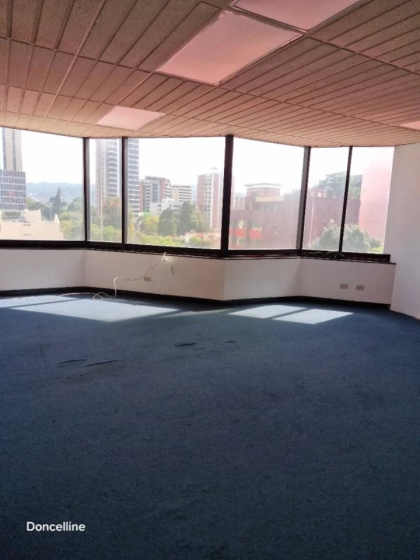 Oficinas en Renta, Excelente Ubicación en Zona 10 — Oficina en Alquiler en Zona 10, Guatemala, Ciudad — foto 3 de 3