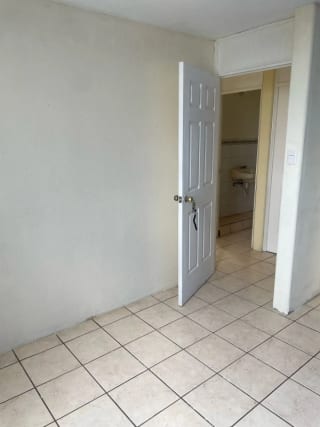 CASA EN VENTA En CASA GRANDE Km. 10 RUTA AL ATLANTICO — Casa en Venta en Carretera al Atlántico, Guatemala, Ciudad — miniatura 13 de 17