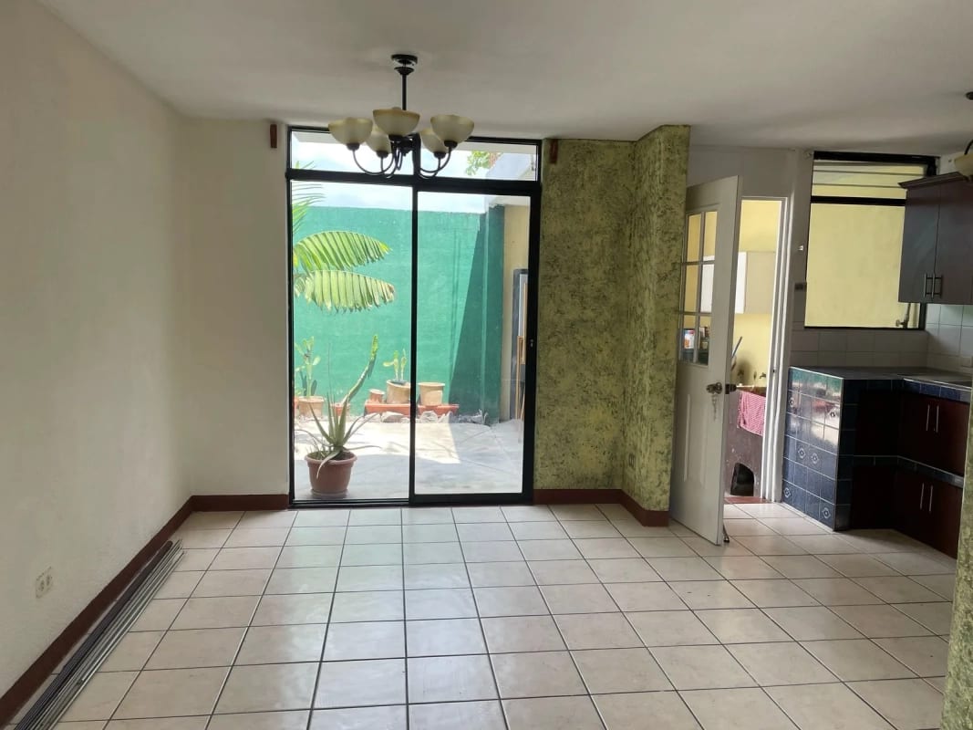 CASA EN VENTA En CASA GRANDE Km. 10 RUTA AL ATLANTICO — Casa en Venta en Carretera al Atlántico, Guatemala, Ciudad — foto 8 de 17