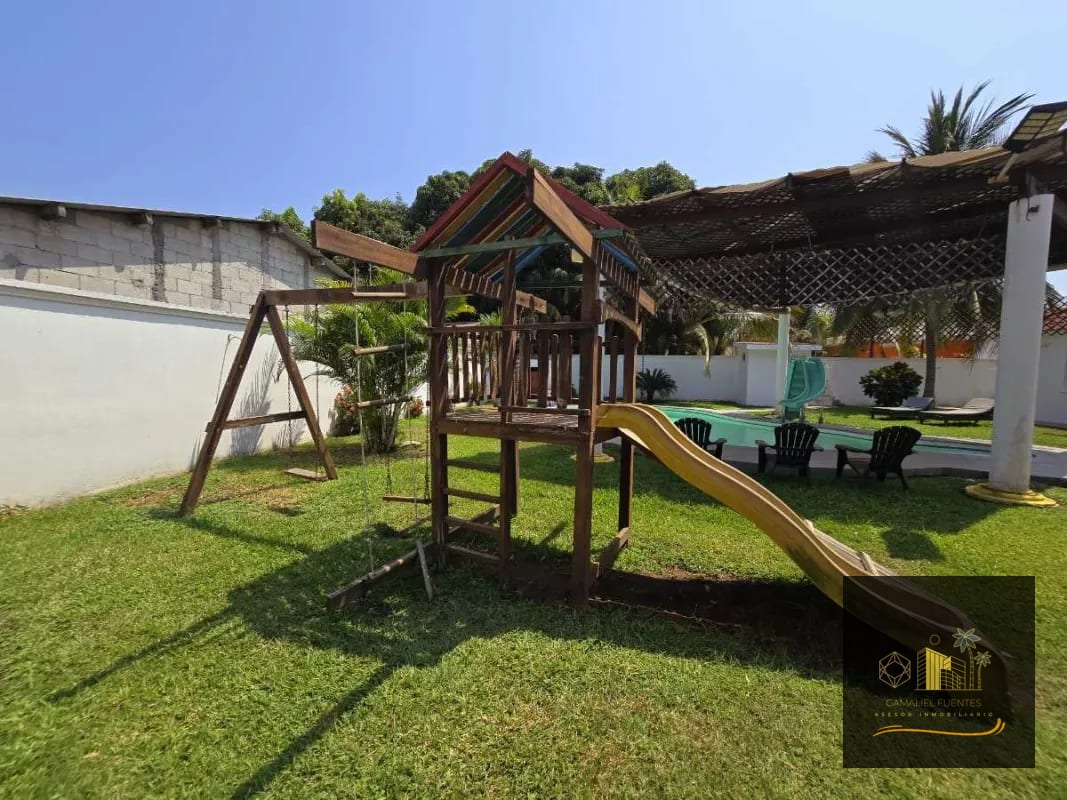 Chalet en Venta a 100 metros del mar — Casa vacacional en Venta en Costa Sur, Escuintla — foto 2 de 16