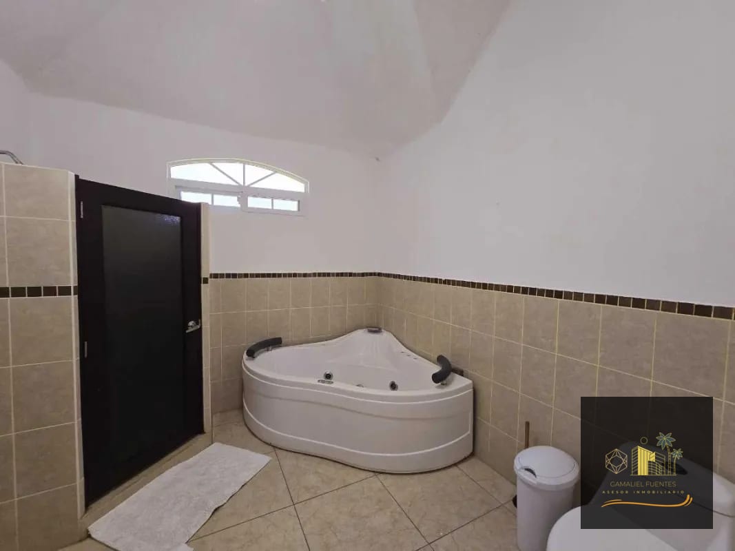 Chalet en Venta a 100 metros del mar — Casa vacacional en Venta en Costa Sur, Escuintla — foto 12 de 16