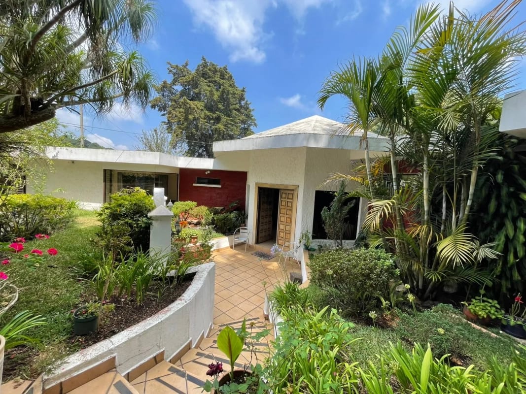 Amplia casa en venta en Muxbal — Casa en Venta en Muxbal, Guatemala, Ciudad — foto 16 de 17