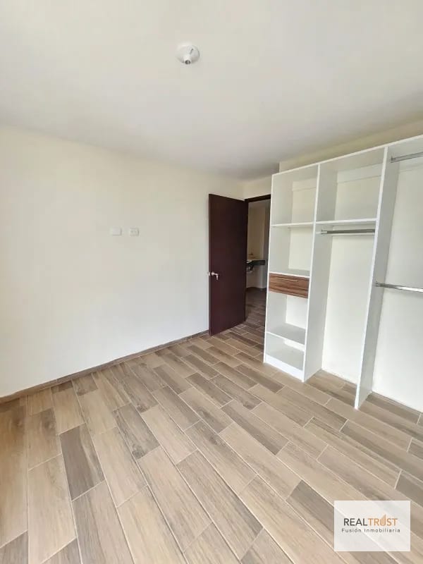 VENDO APARTAMENTO EN ZONA 11 SOBRE LA ROOSEVELT A LA ALTURA DEL CENTRO ESPAÑOL — Apartamento en Venta en Torre Zentia, Zona 11, Guatemala, Ciudad — foto 7 de 8