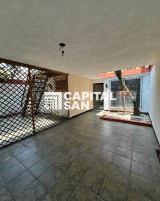 Casa en venta en San Cristóbal col Panorama de 6 habitaciones amplio jardín y apartamento independiente — Casa en Venta en *Otro / No especificar, Zona 8 Mixco, Guatemala, Ciudad — miniatura 2 de 11