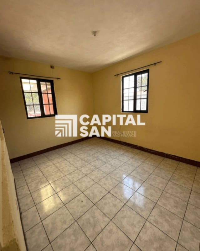 Casa en venta en San Cristóbal col Panorama de 6 habitaciones amplio jardín y apartamento independiente — Casa en Venta en *Otro / No especificar, Zona 8 Mixco, Guatemala, Ciudad — foto 5 de 11