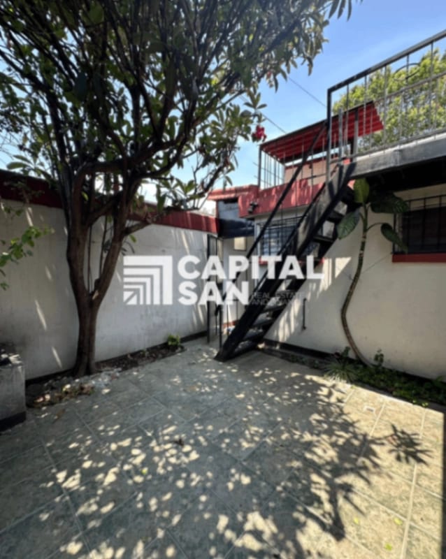 Casa en venta en San Cristóbal col Panorama de 6 habitaciones amplio jardín y apartamento independiente — Casa en Venta en *Otro / No especificar, Zona 8 Mixco, Guatemala, Ciudad — foto 3 de 11