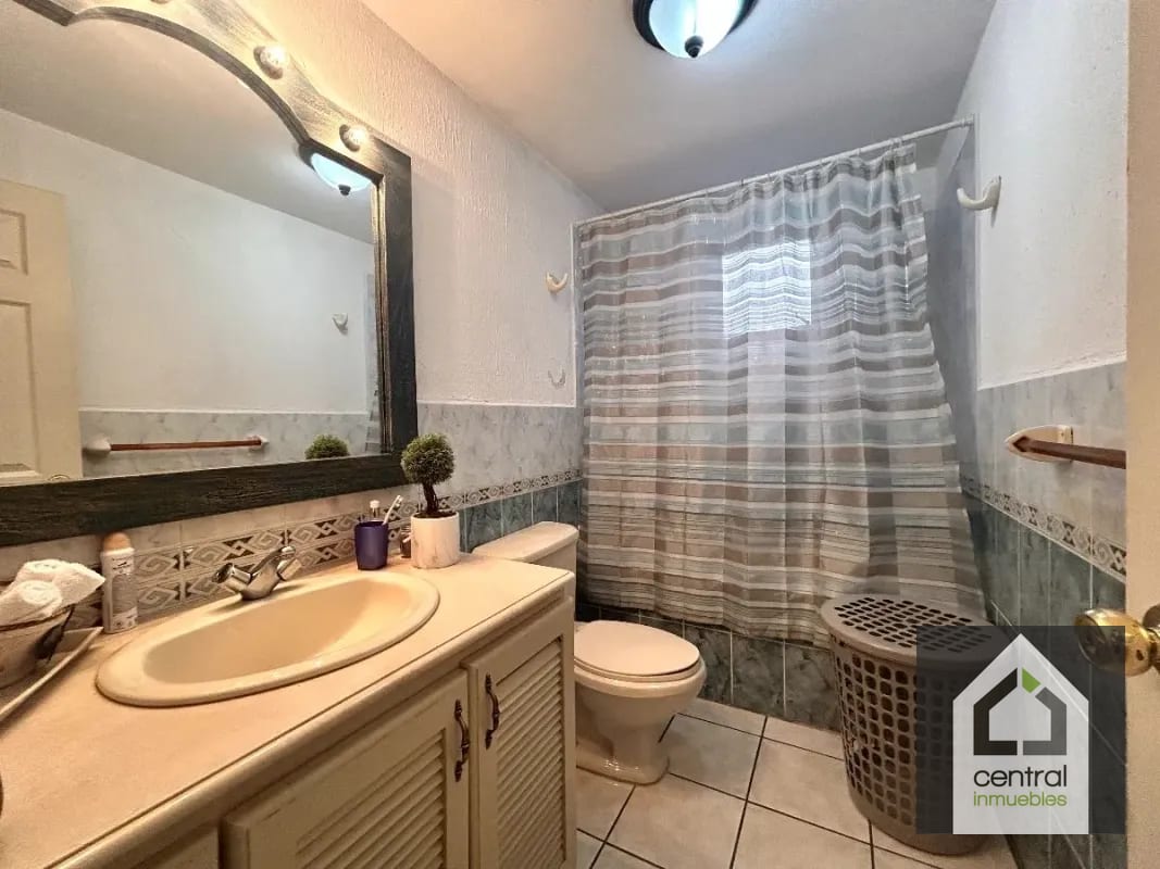 Casa en venta, Condominio La Laguna, Colonia Santa Rosalía, CAES — Casa en Venta en Santa Rosalia La Laguna, Carretera a El Salvador, Guatemala, Ciudad — foto 8 de 17