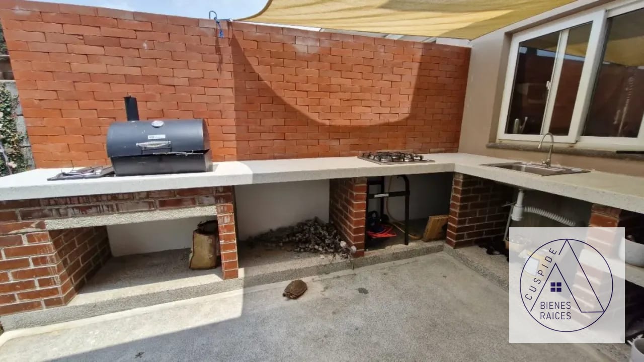 La Fontana km 25 Carr. Salvador se vende Casa — Casa en Venta en La Fontana III, Carretera a El Salvador, Guatemala, Ciudad — foto 7 de 10