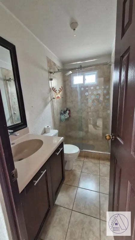 La Fontana km 25 Carr. Salvador se vende Casa — Casa en Venta en La Fontana III, Carretera a El Salvador, Guatemala, Ciudad — foto 3 de 10