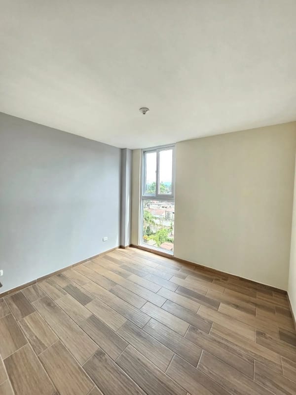 Vendo apartamento en zona 11 sobre la Roosevelt a la altura de centro españo — Apartamento en Alquiler en Zona 11, Guatemala, Ciudad — foto 3 de 8