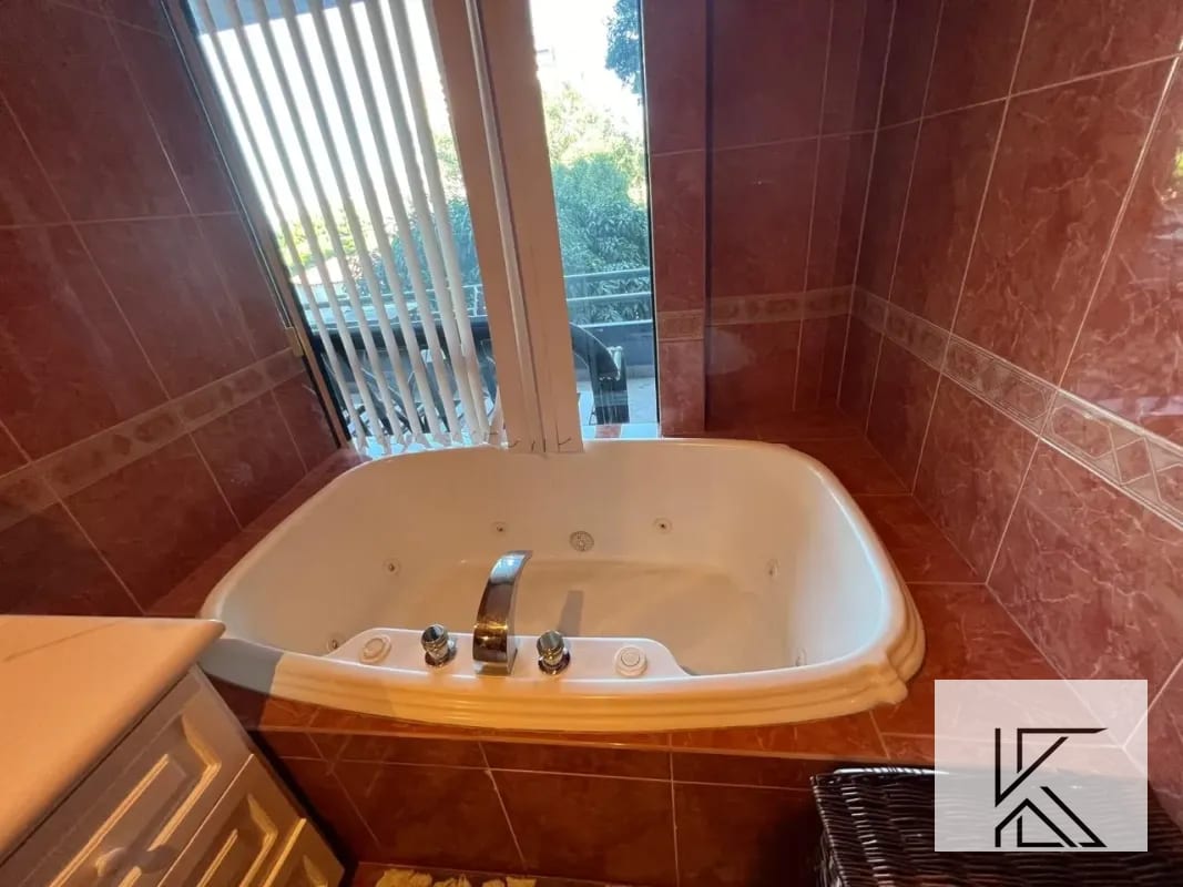 Elegante y amplio apartamento en ALQUILER en zona 14 en L'Excellence — Apartamento en Alquiler en L'Excellence, Zona 14, Guatemala, Ciudad — foto 10 de 12