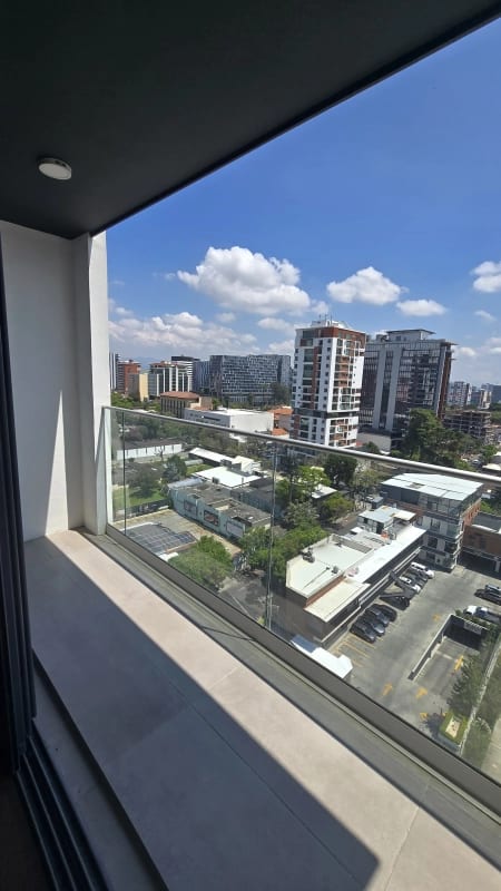 Se Alquila Apto. Edificio Vasanta, Zona 10. — Apartamento en Alquiler en Vasanta, Zona 10, Guatemala, Ciudad — foto 13 de 14