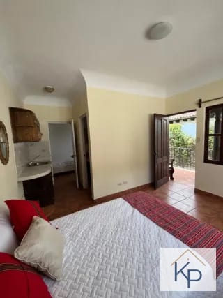 Casa en venta ideal inversionista en Gravileas Antigua Guatemala — Casa en Venta en Las Gravileas, Antigua, Sacatepéquez — miniatura 4 de 17
