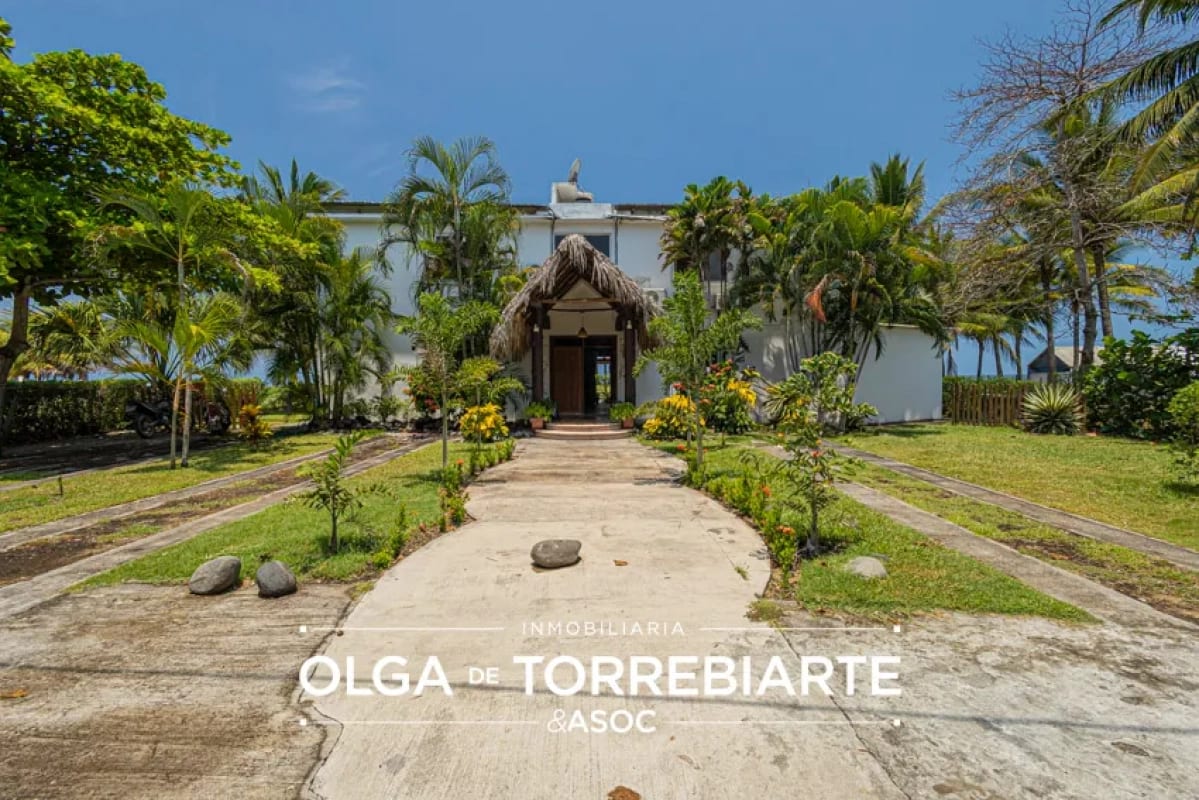 Casa frente al mar en Monterrico, Santa Rosa — Casa vacacional en Venta en Monterrico, Santa Rosa — foto 1 de 16