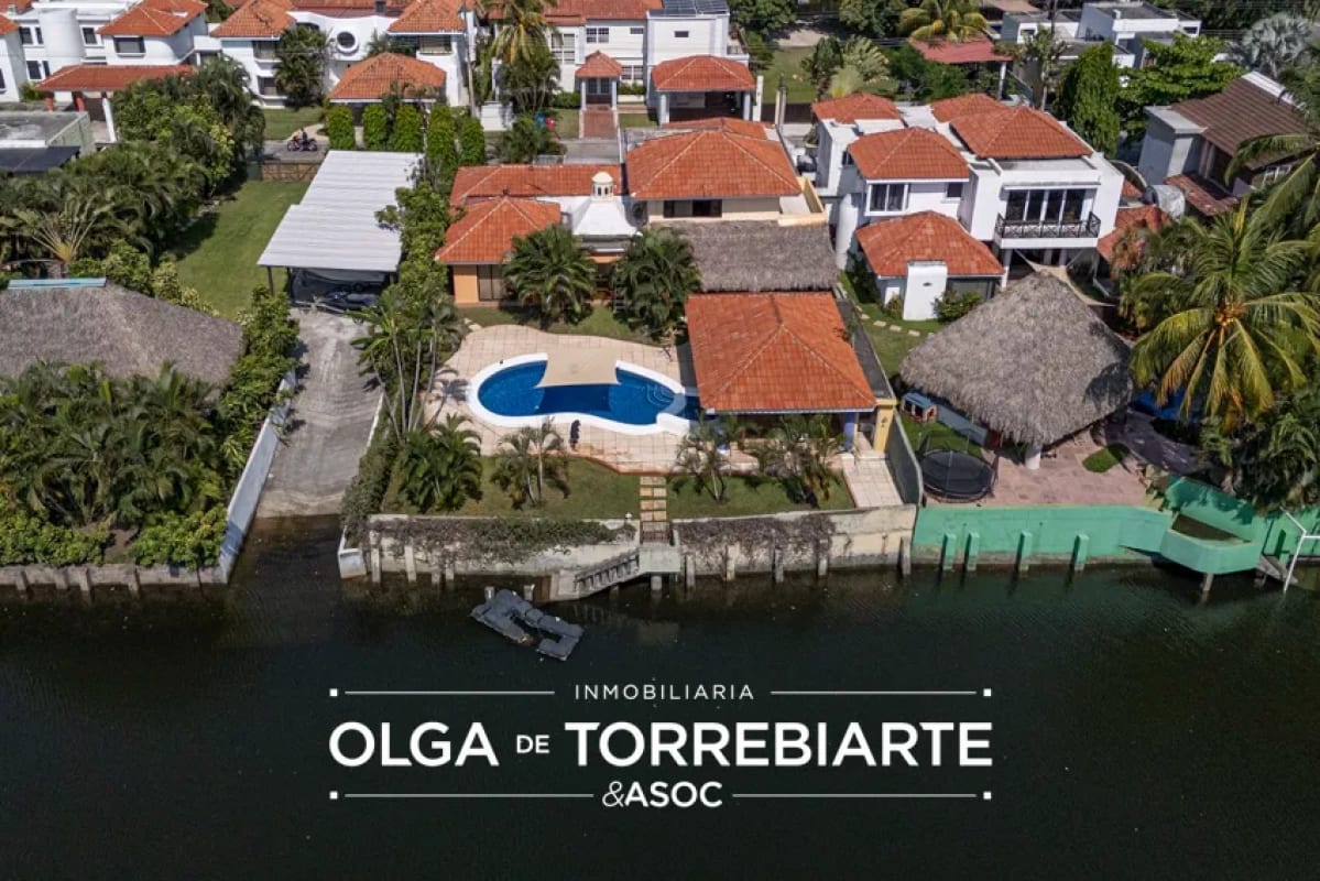 Casa en Condominio San Marino II — Casa en Venta en San Marino, Puerto Quetzal, Escuintla — foto 1 de 17