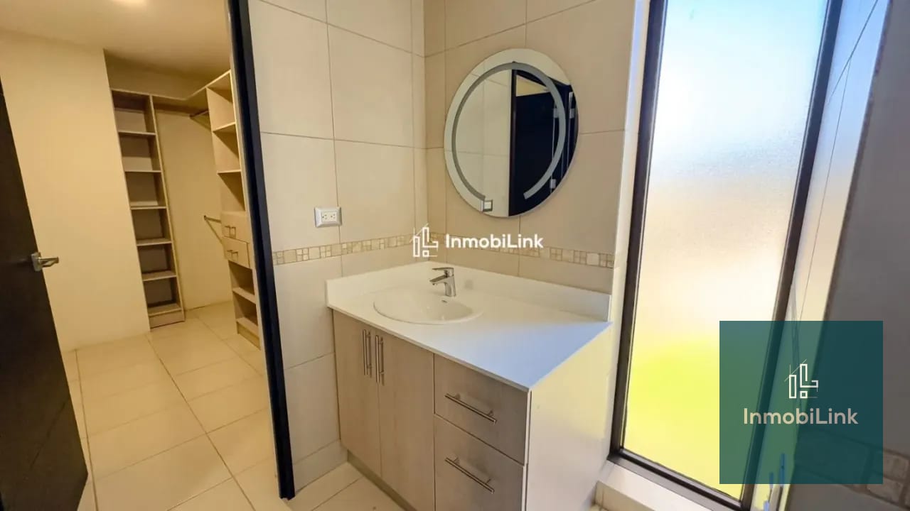 Apartamento Mirage 11 — Apartamento en Venta en Zona 11, Guatemala, Ciudad — foto 3 de 15