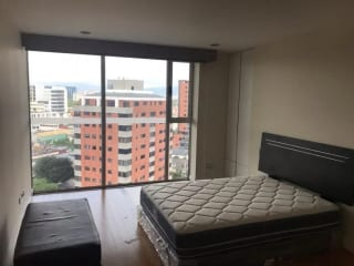 Alquilo Apto Amueblado en Zona 10 Edificio Atrium — Apartamento en Alquiler en Atrium, Zona 10, Guatemala, Ciudad — miniatura 7 de 14