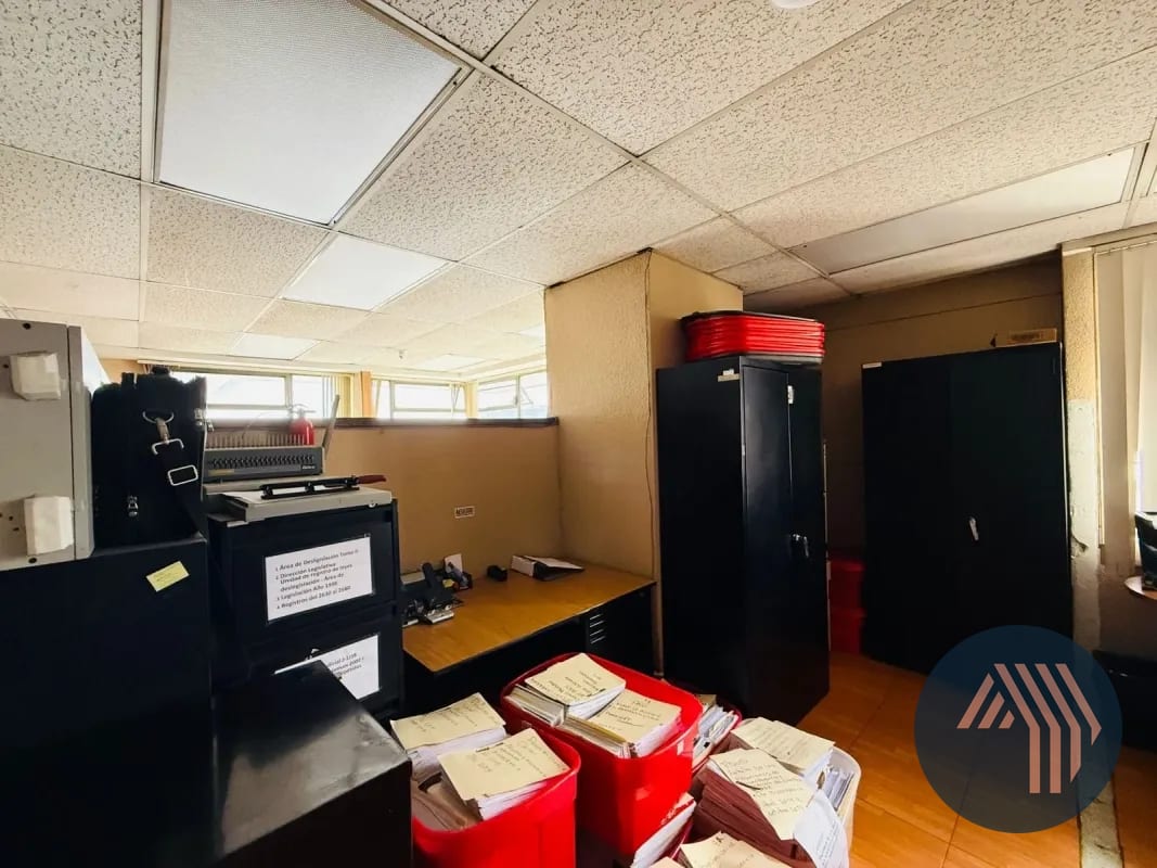 ALQUILER DE AMPLIA OFICINA 200MT2 - REFORMA MONTUFAR, ZONA 10 — Oficina en Alquiler en Reforma Montúfar, Zona 10, Guatemala, Ciudad — foto 9 de 14