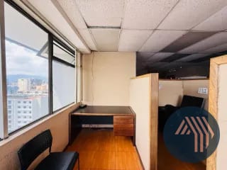 ALQUILER DE AMPLIA OFICINA 200MT2 - REFORMA MONTUFAR, ZONA 10 — Oficina en Alquiler en Reforma Montúfar, Zona 10, Guatemala, Ciudad — miniatura 5 de 14