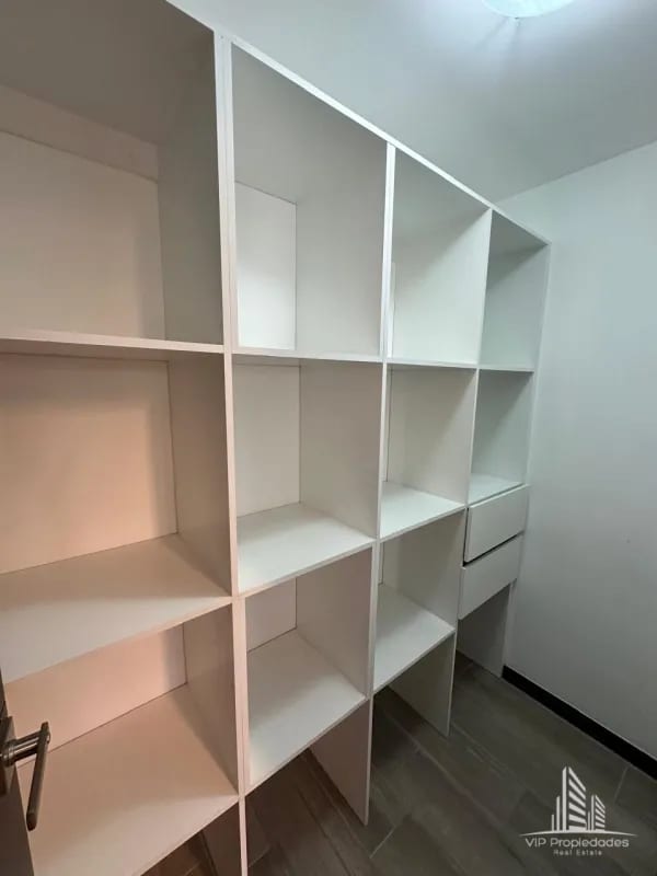 Segheria zona 14, apartamento en alquiler — Apartamento en Alquiler en Segheria, Zona 14, Guatemala, Ciudad — foto 2 de 16