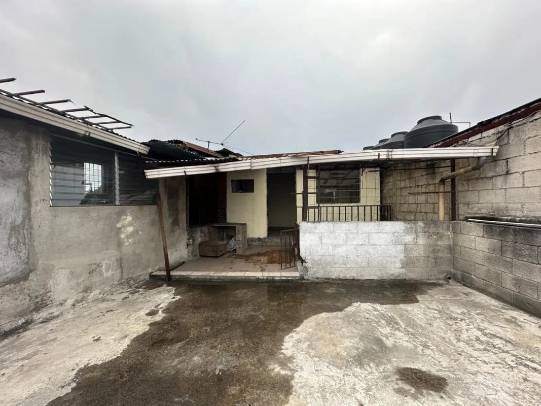 CASA EN VENTA EN ZONA 6, CUENTA CON 3 LOCALES, MEDIA CUADRA DE CALLE MARTÍ — Casa en Venta en Zona 6, Guatemala, Ciudad — foto 3 de 12