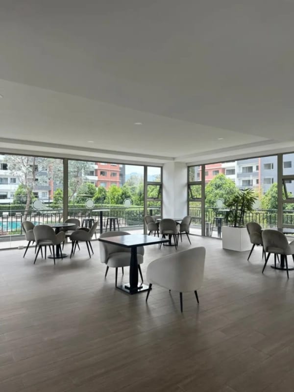 APARTAMENTO EN RENTA EDIFICIO SEGHERIA — Apartamento en Alquiler en Zona 14, Guatemala, Ciudad — foto 2 de 13